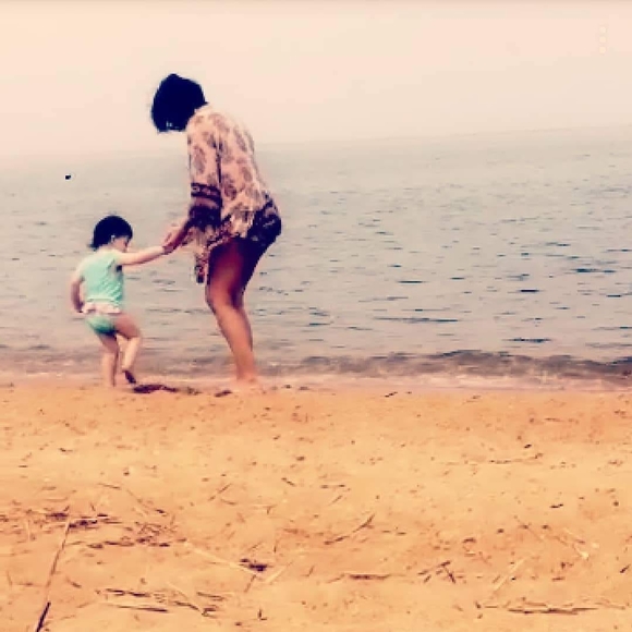 Meet your Posher, Gianna - Picture 2 of 2